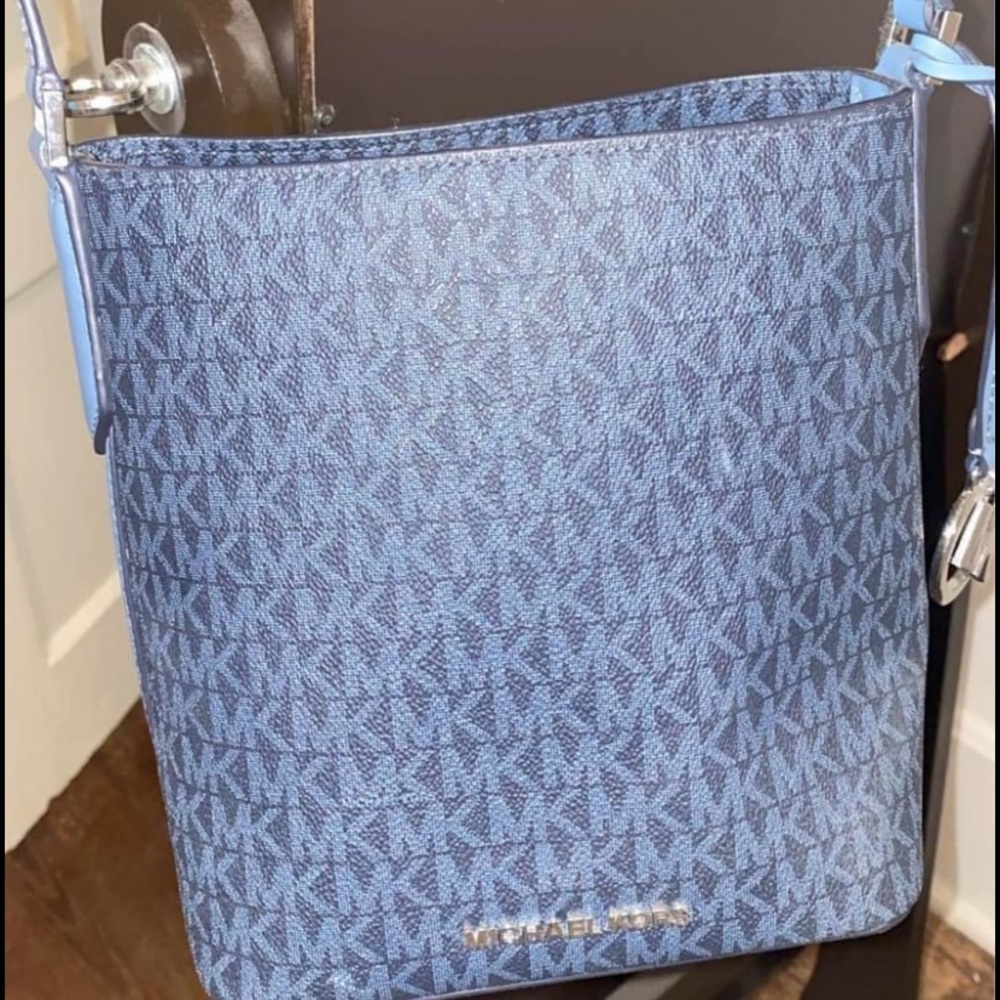 Michael Kors crossbody